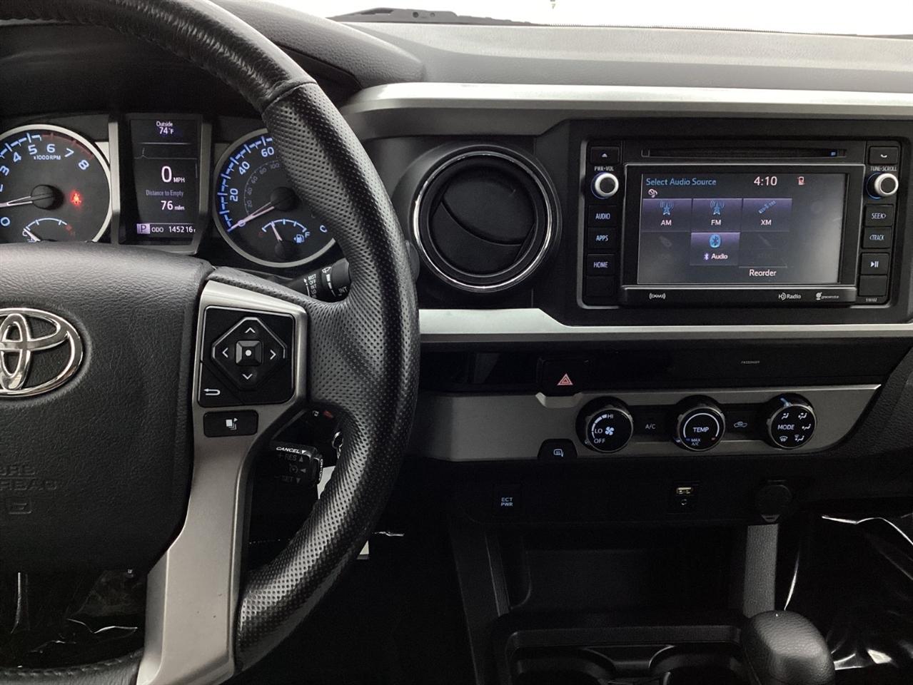 Toyota Tacoma SR5 Double Cab 5' Bed I4 4x2 AT (Natl) 2017