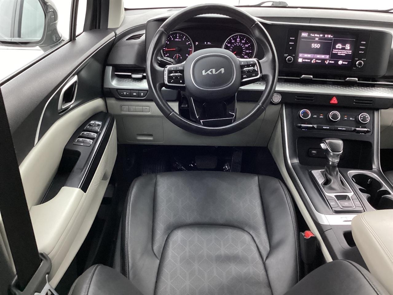 Kia Carnival LX FWD w/Seat Pkg 2024