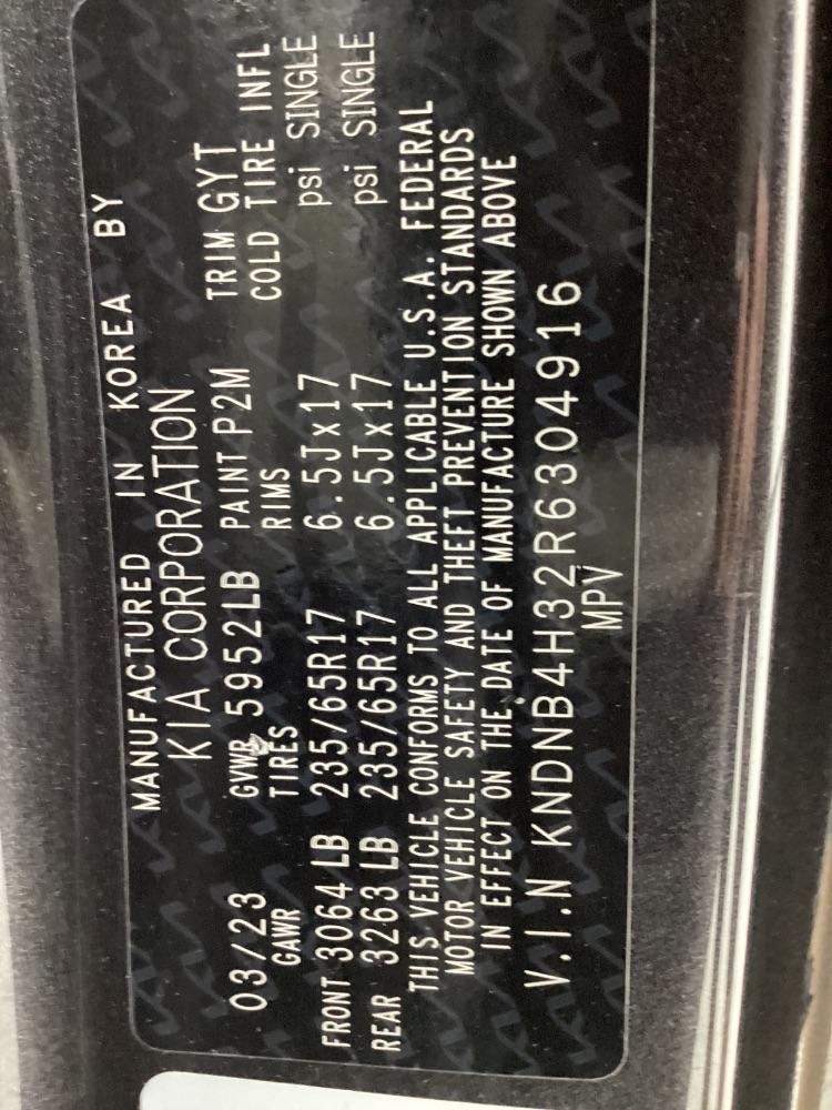 Kia Carnival LX FWD w/Seat Pkg 2024