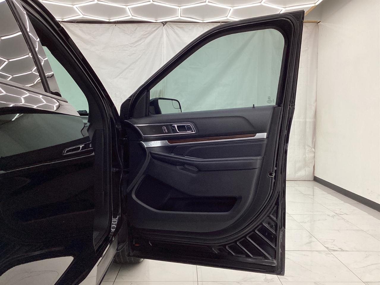 Ford Explorer Limited FWD 2018
