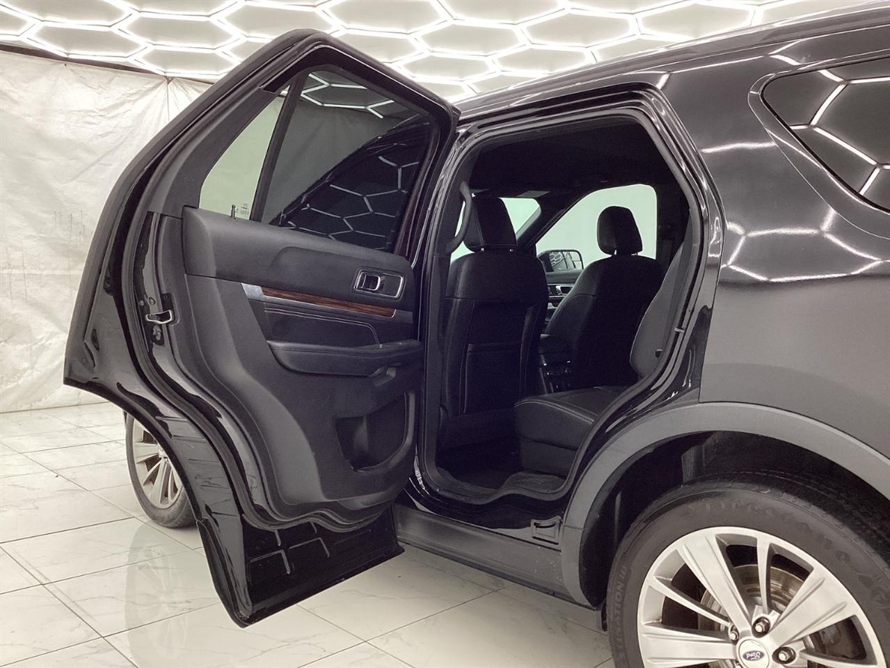 Ford Explorer Limited FWD 2018