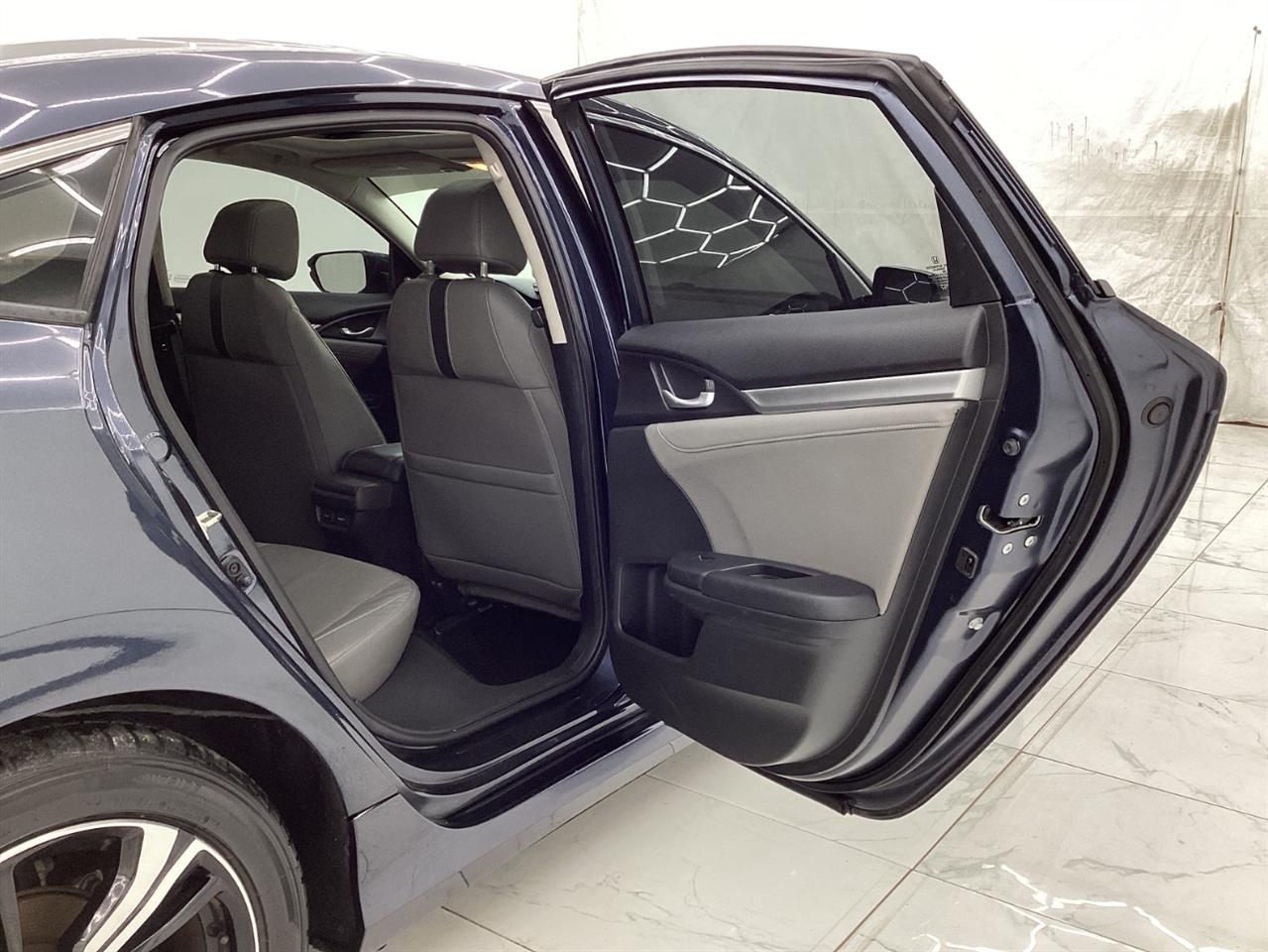 Honda Civic Touring CVT 2017