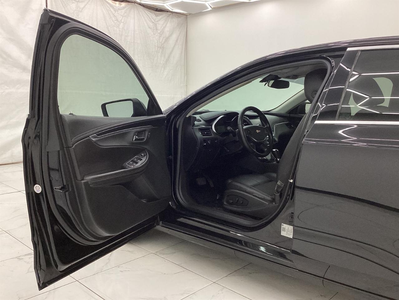 Chevrolet Impala 4dr Sdn LT w/1LT 2019