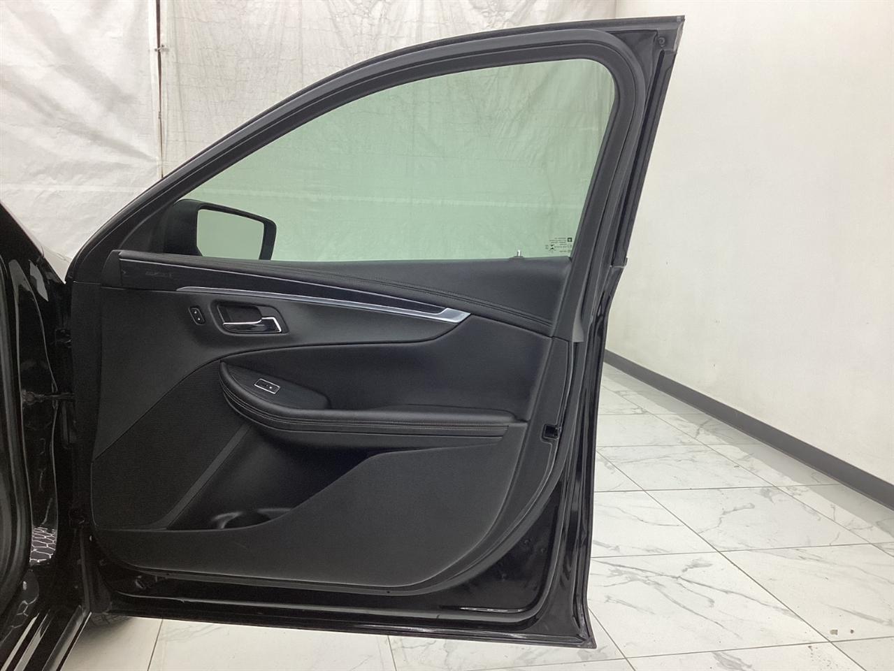 Chevrolet Impala 4dr Sdn LT w/1LT 2019