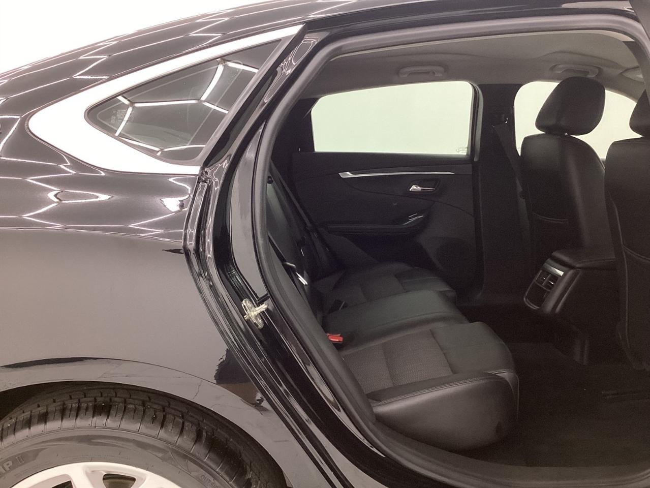 Chevrolet Impala 4dr Sdn LT w/1LT 2019