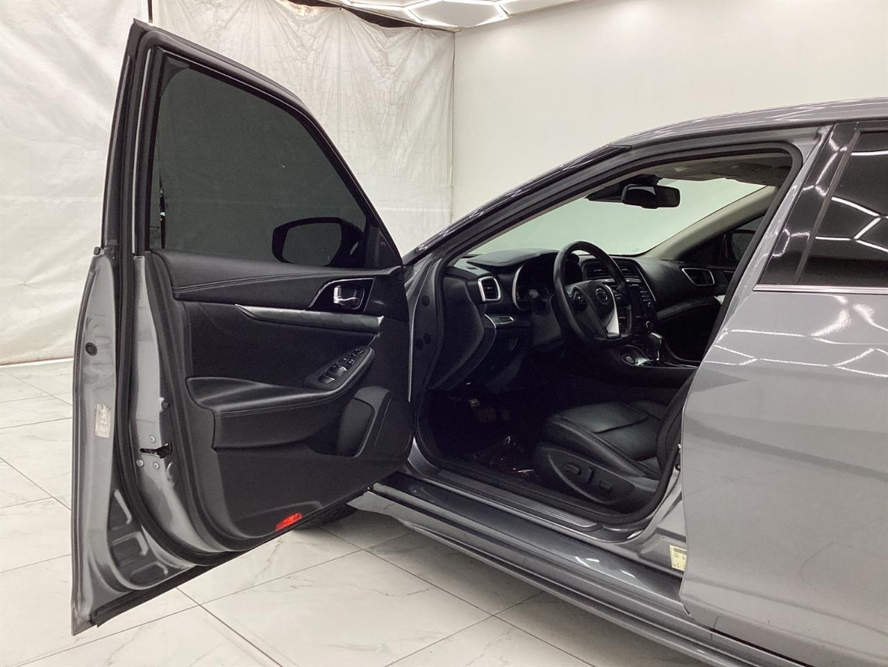 Nissan Maxima SV 3.5L 2021