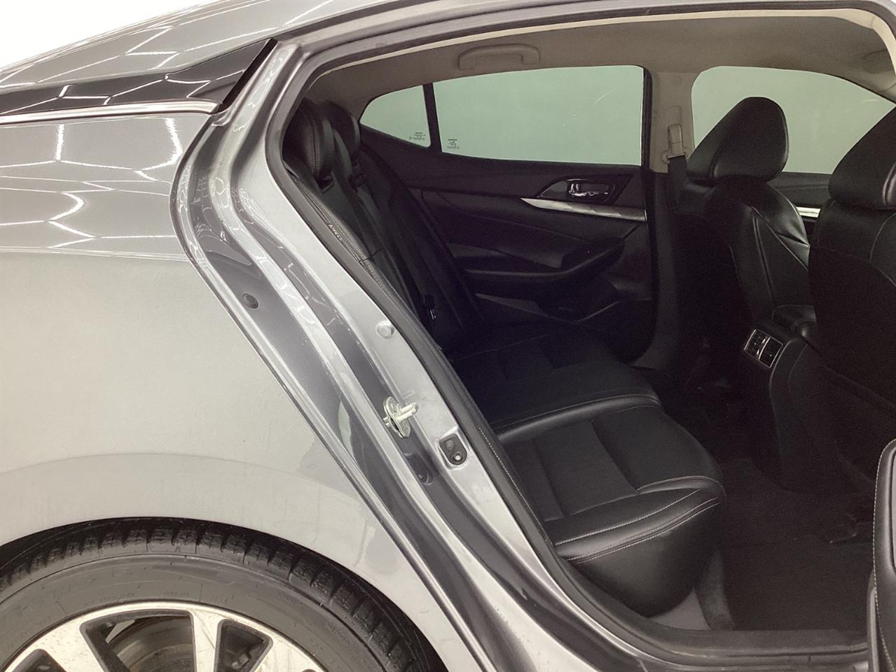 Nissan Maxima SV 3.5L 2021