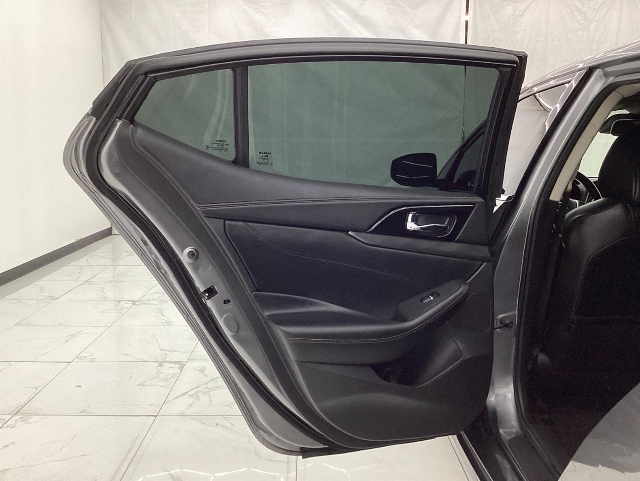 Nissan Maxima SV 3.5L 2021