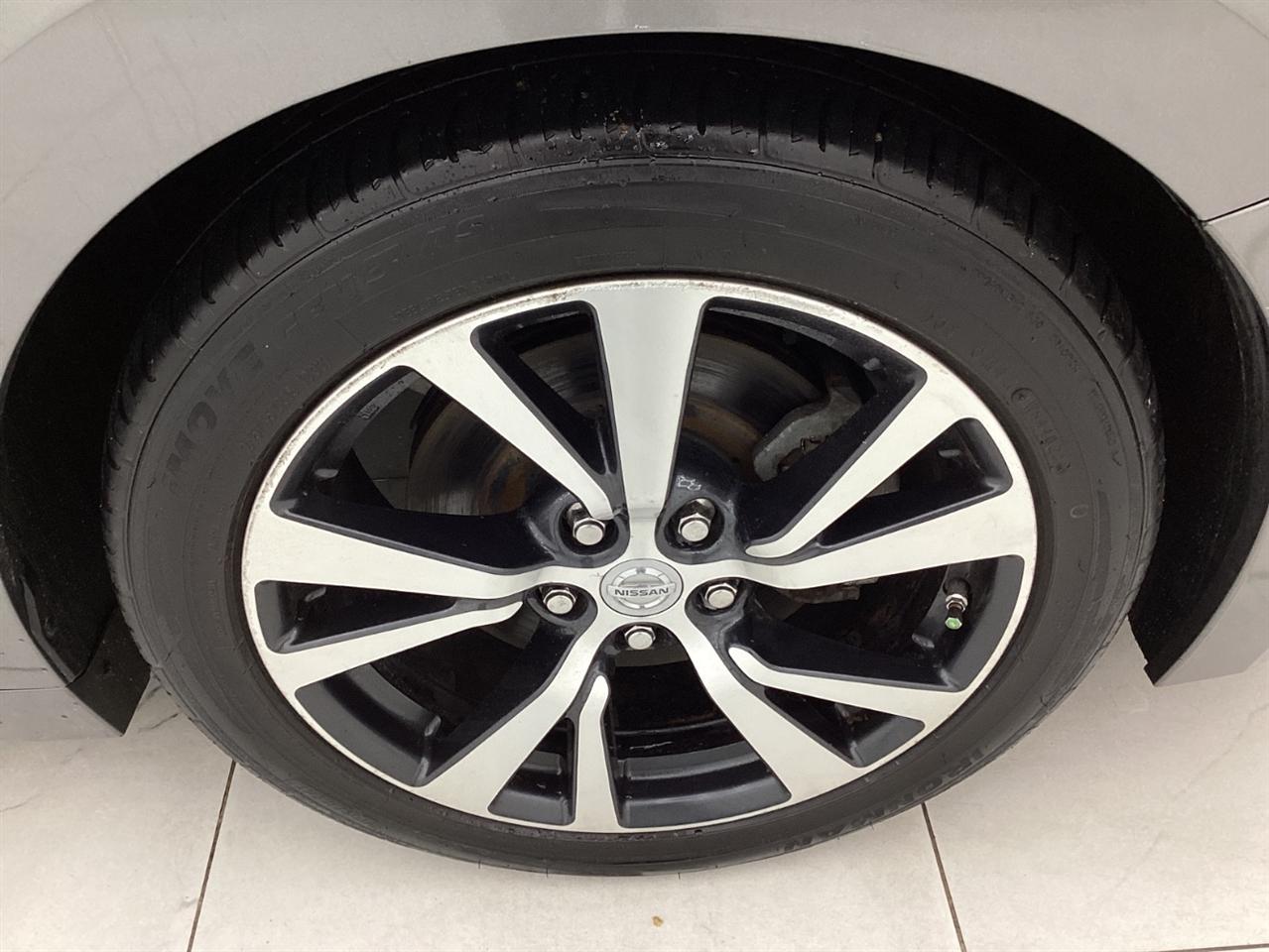 Nissan Maxima SV 3.5L 2021