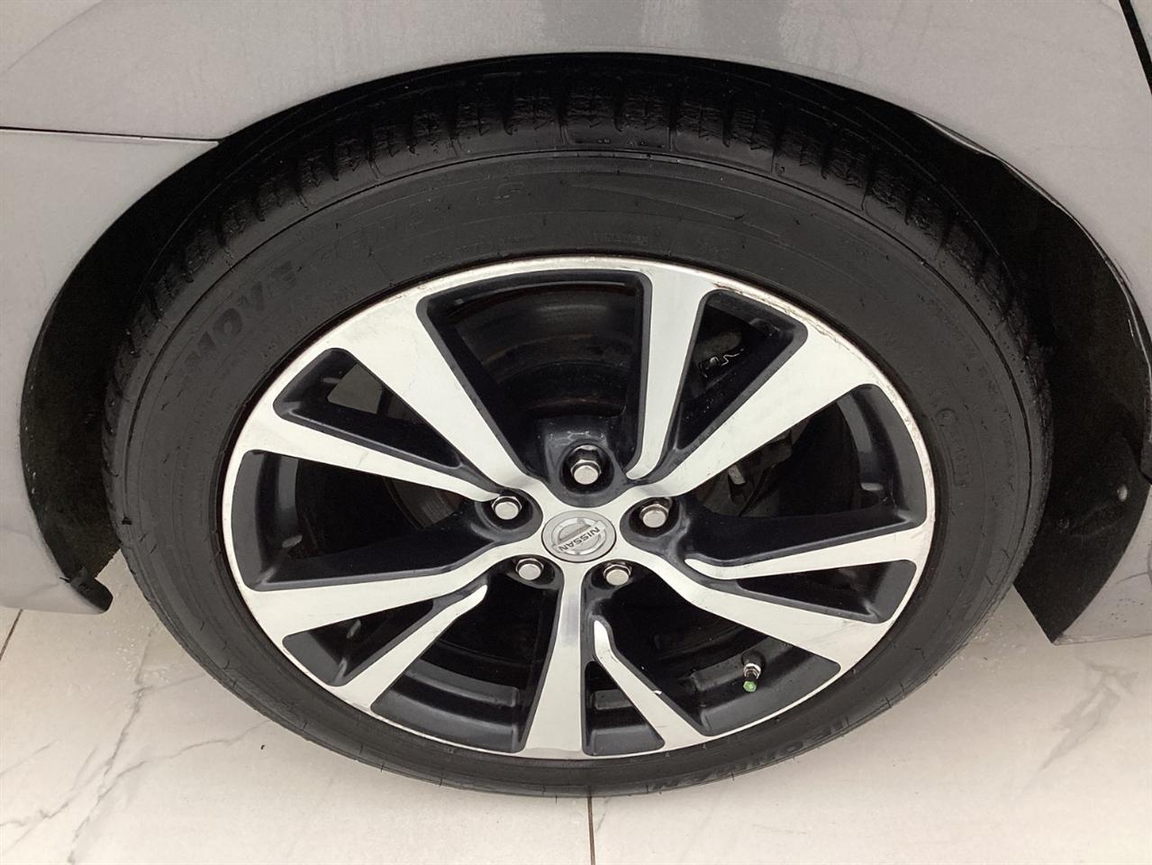 Nissan Maxima SV 3.5L 2021