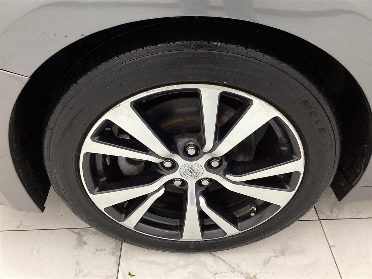 Nissan Maxima SV 3.5L 2021