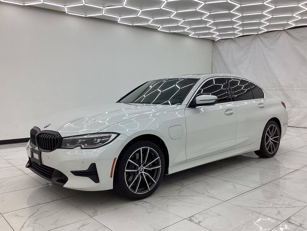 BMW 3 Series 330e xDrive Plug-In Hybrid North America 2021