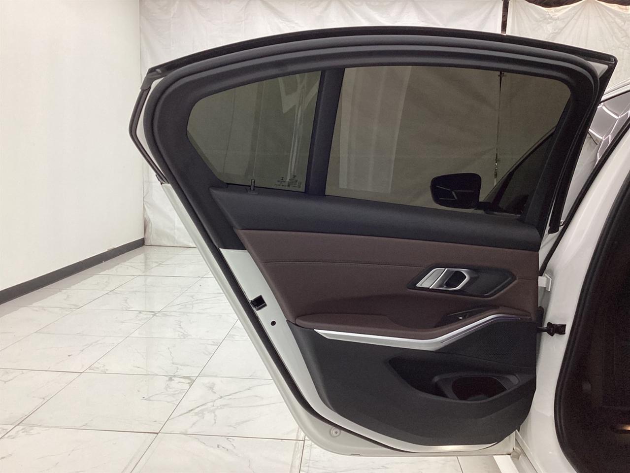 BMW 3 Series 330e xDrive Plug-In Hybrid North America 2021
