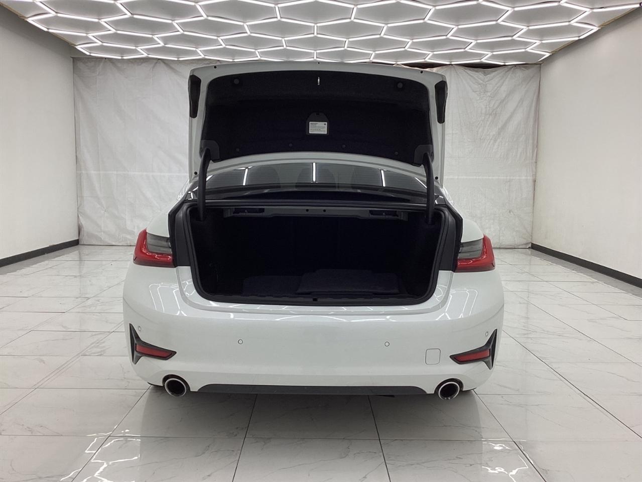 BMW 3 Series 330e xDrive Plug-In Hybrid North America 2021