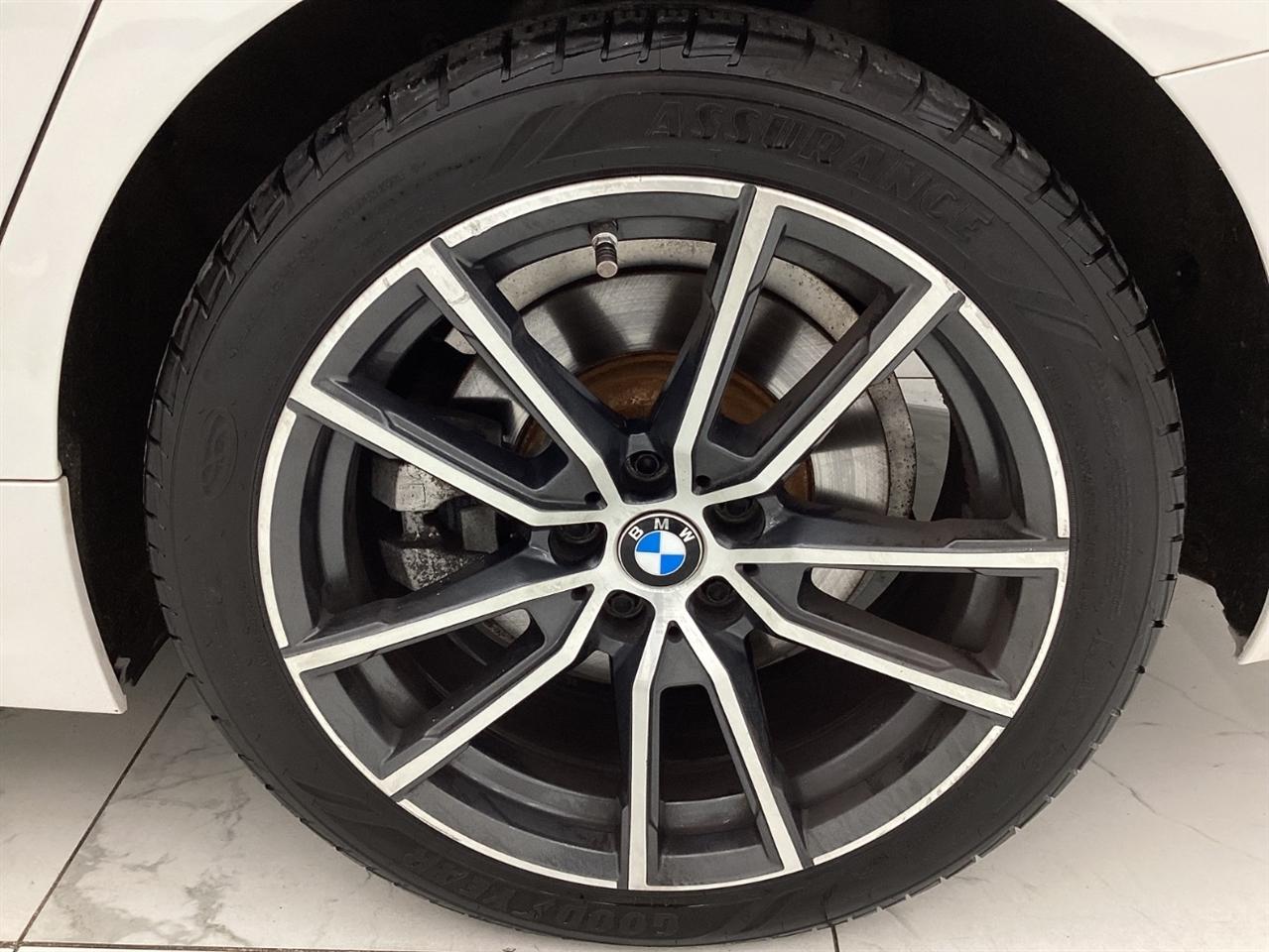 BMW 3 Series 330e xDrive Plug-In Hybrid North America 2021