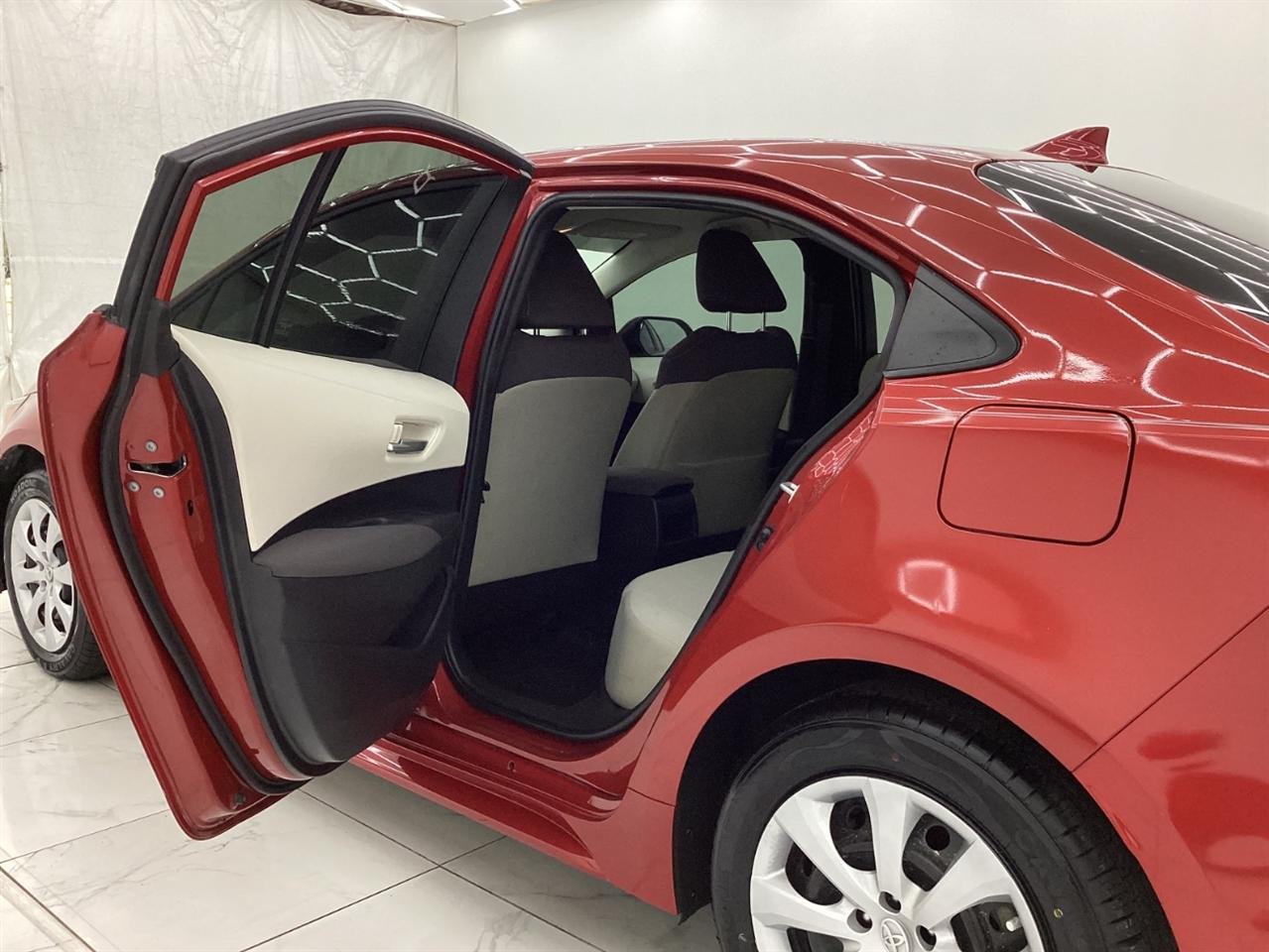 Toyota Corolla LE CVT (Natl) 2021
