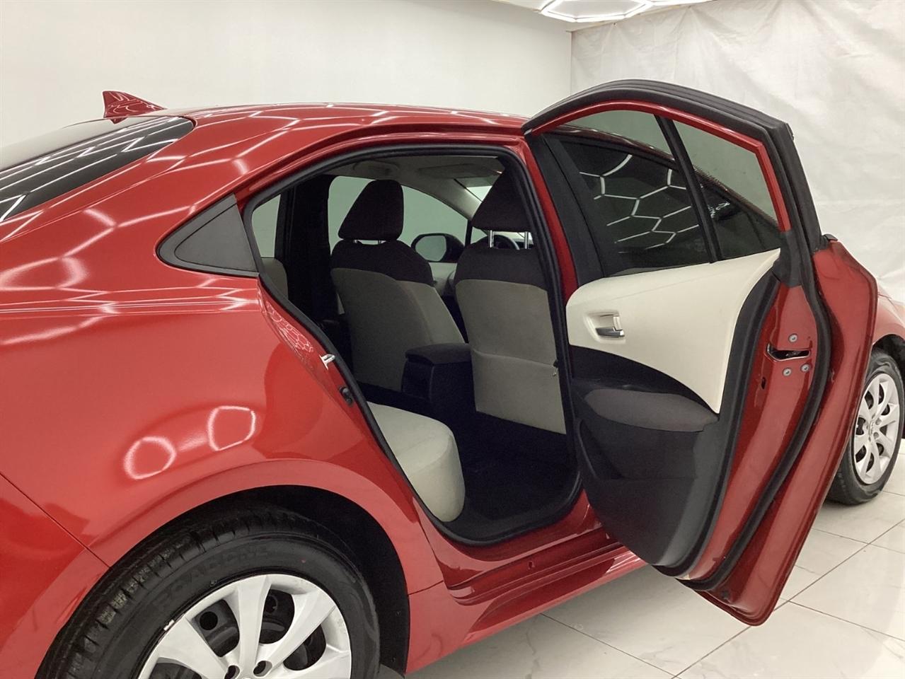 Toyota Corolla LE CVT (Natl) 2021