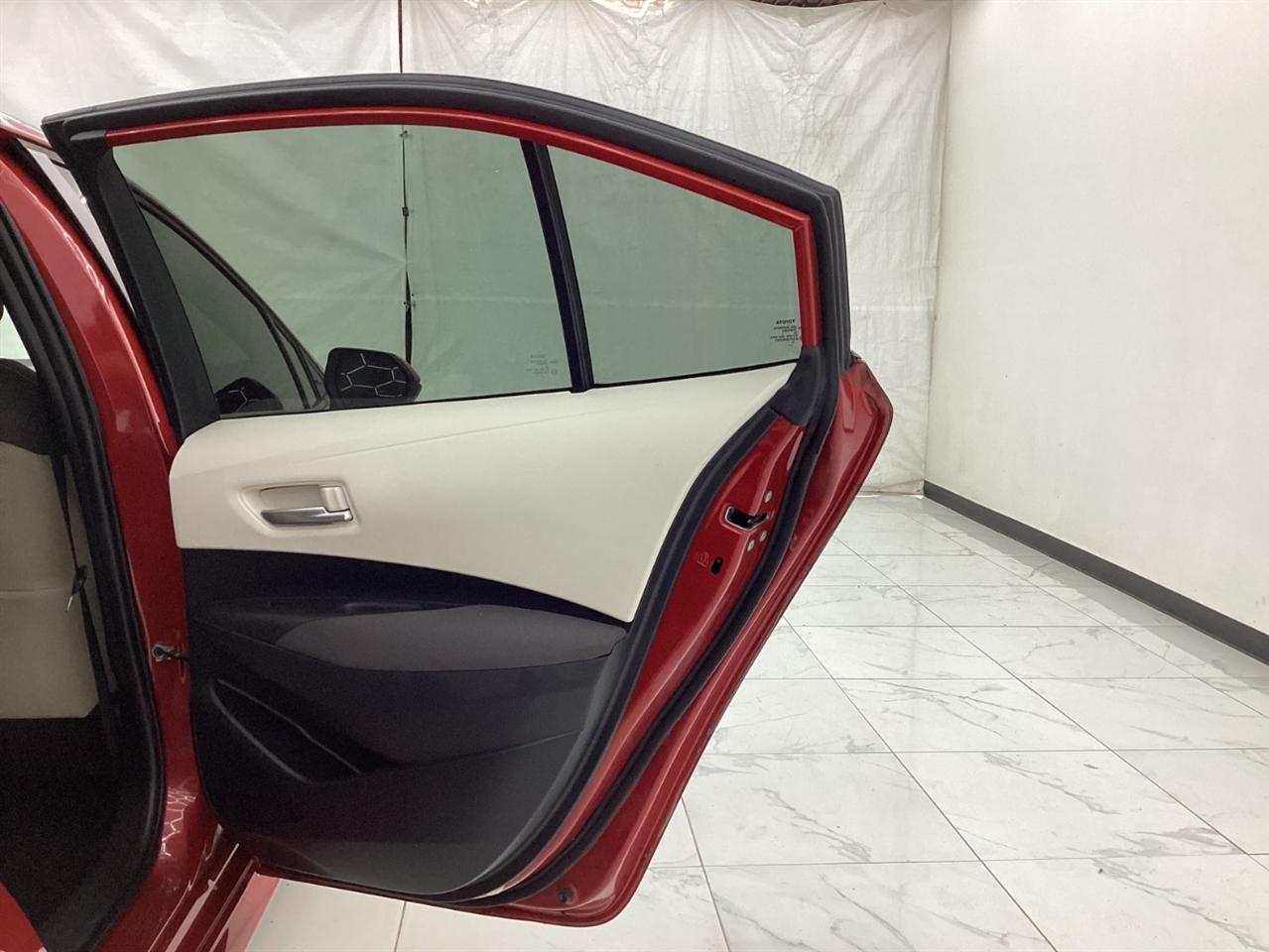 Toyota Corolla LE CVT (Natl) 2021