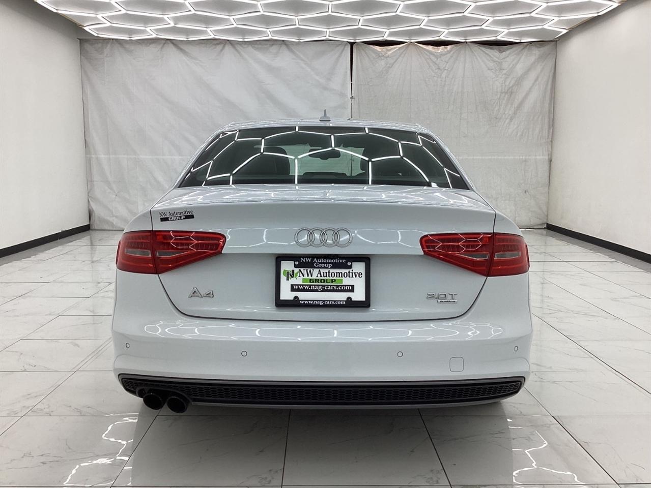 Audi A4 4dr Sdn Auto quattro 2.0T Premium Plus 2015