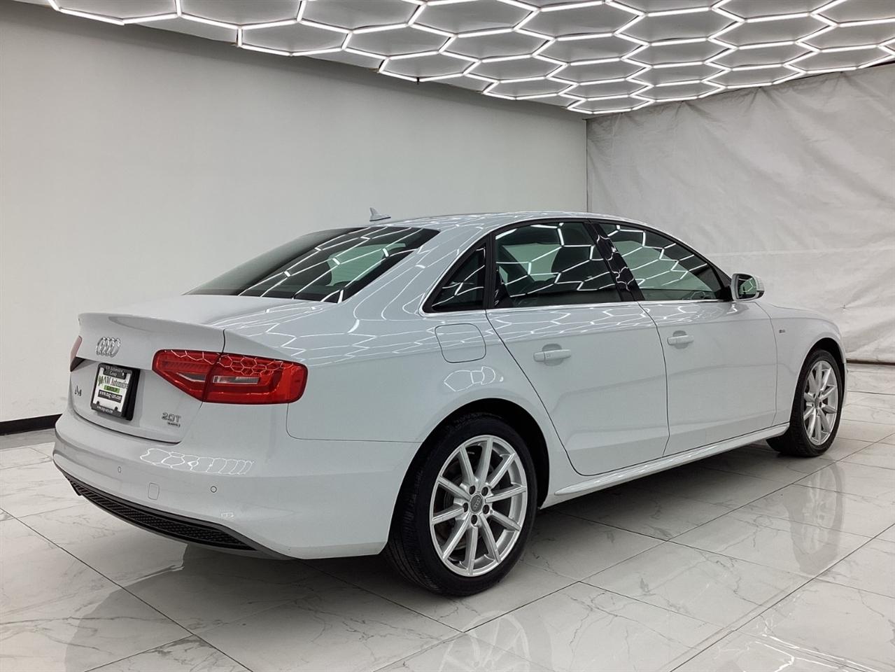 Audi A4 4dr Sdn Auto quattro 2.0T Premium Plus 2015