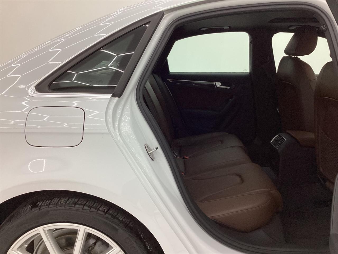 Audi A4 4dr Sdn Auto quattro 2.0T Premium Plus 2015