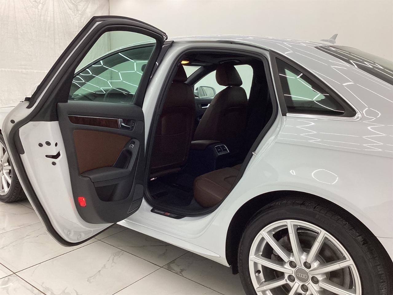 Audi A4 4dr Sdn Auto quattro 2.0T Premium Plus 2015