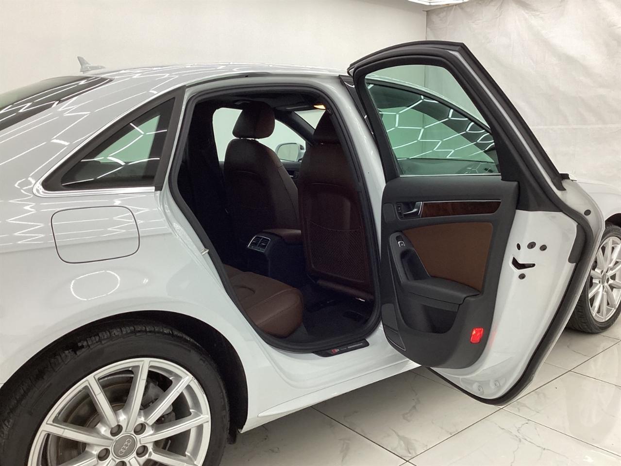 Audi A4 4dr Sdn Auto quattro 2.0T Premium Plus 2015