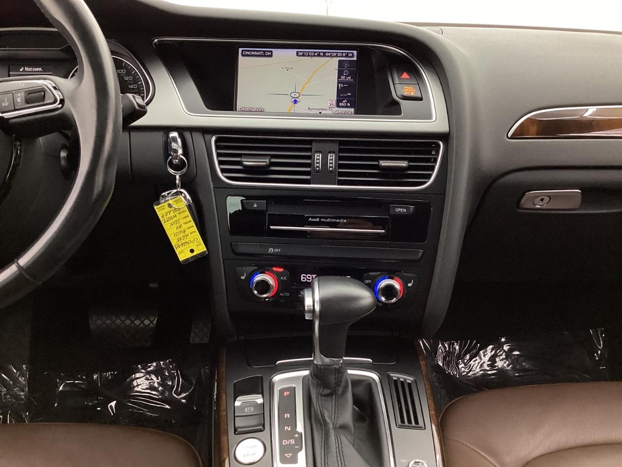 Audi A4 4dr Sdn Auto quattro 2.0T Premium Plus 2015