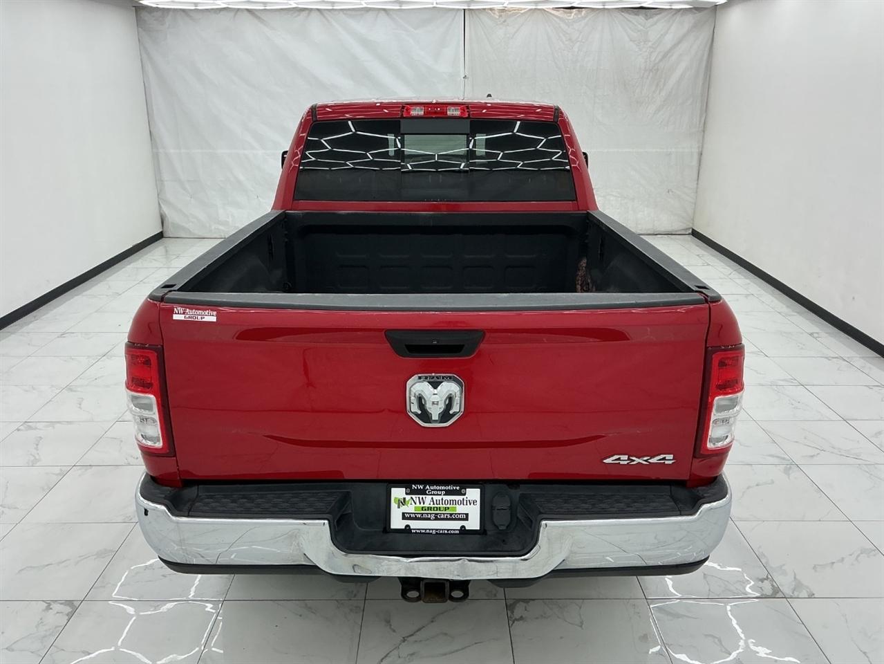 RAM 2500 Tradesman 4x4 Crew Cab 6'4" Box 2019
