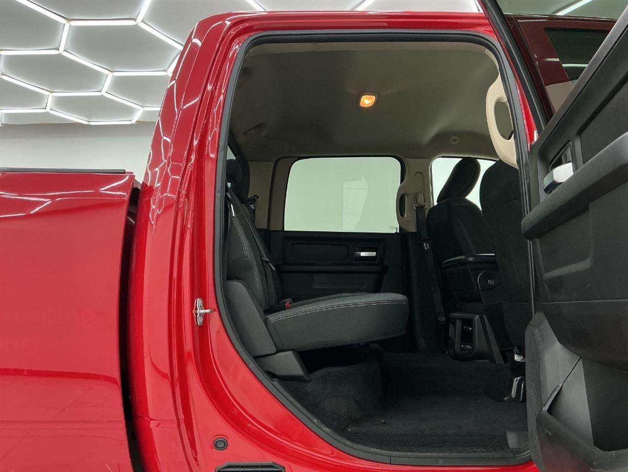 RAM 2500 Tradesman 4x4 Crew Cab 6'4" Box 2019