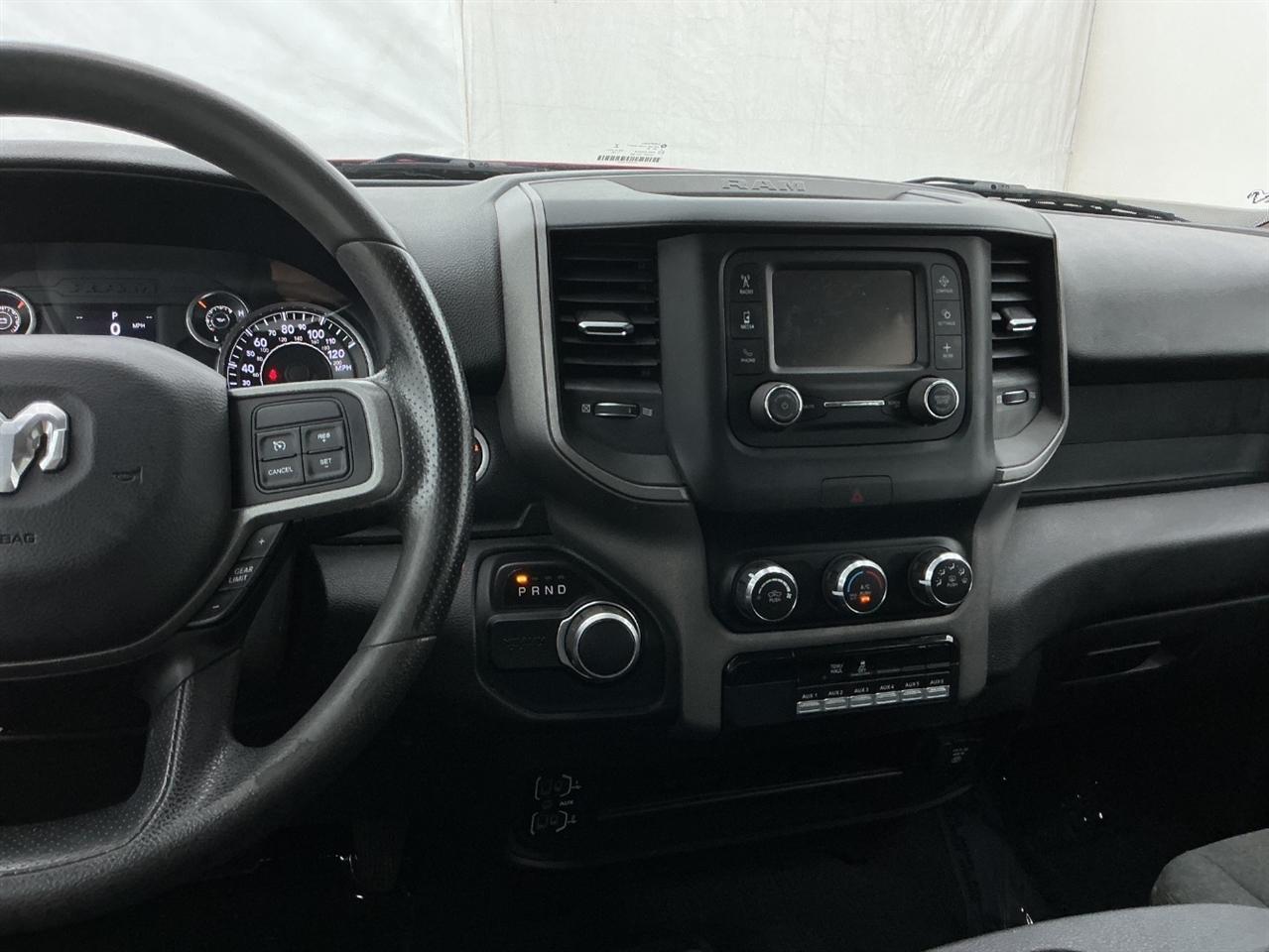 RAM 2500 Tradesman 4x4 Crew Cab 6'4" Box 2019