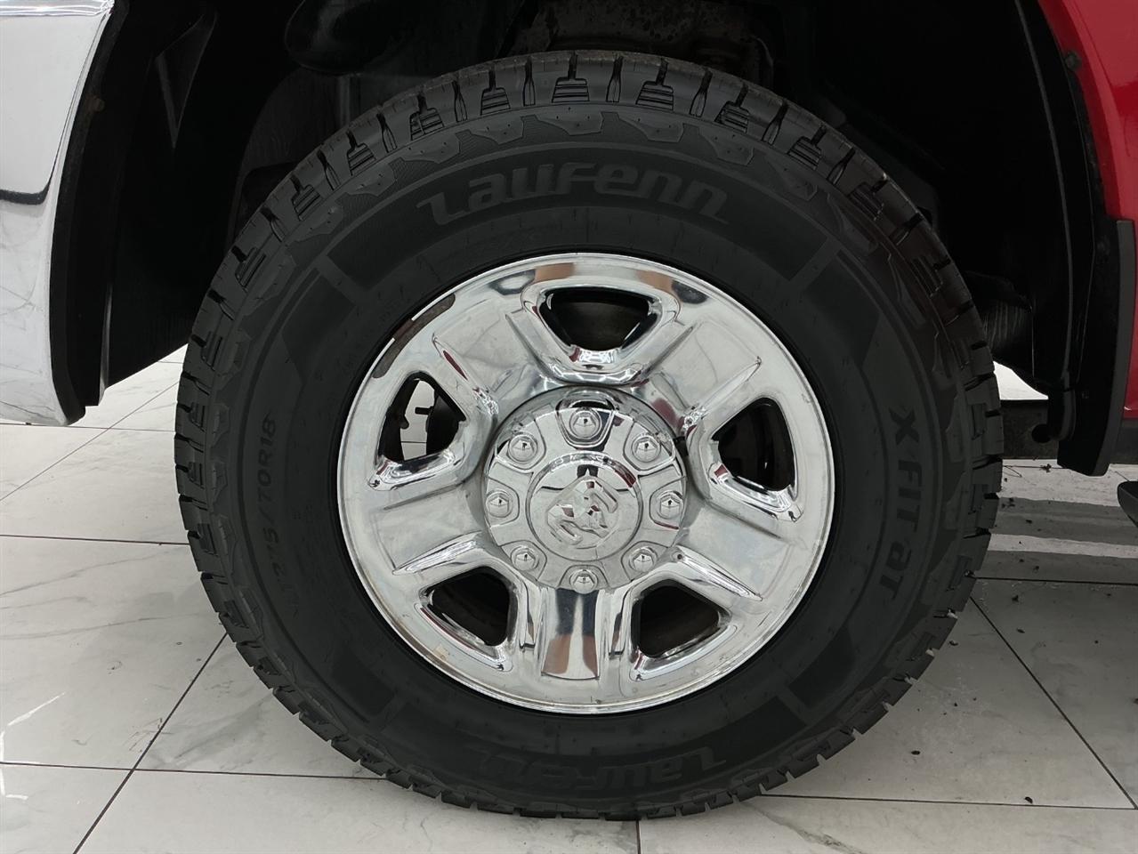 RAM 2500 Tradesman 4x4 Crew Cab 6'4" Box 2019