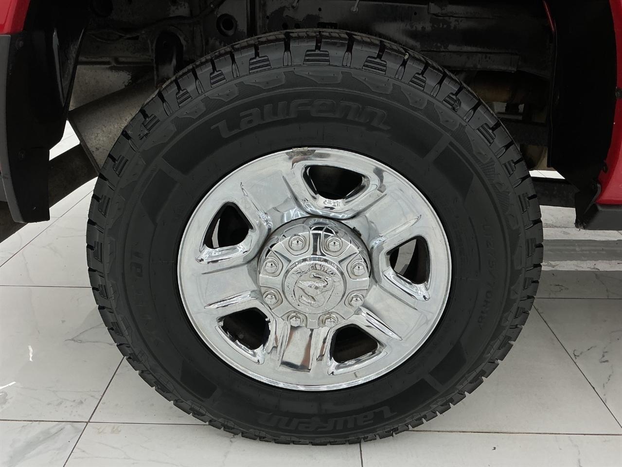 RAM 2500 Tradesman 4x4 Crew Cab 6'4" Box 2019