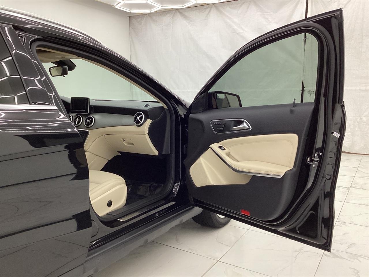 Mercedes-Benz GLA-Class 4MATIC 4dr GLA 250 2015