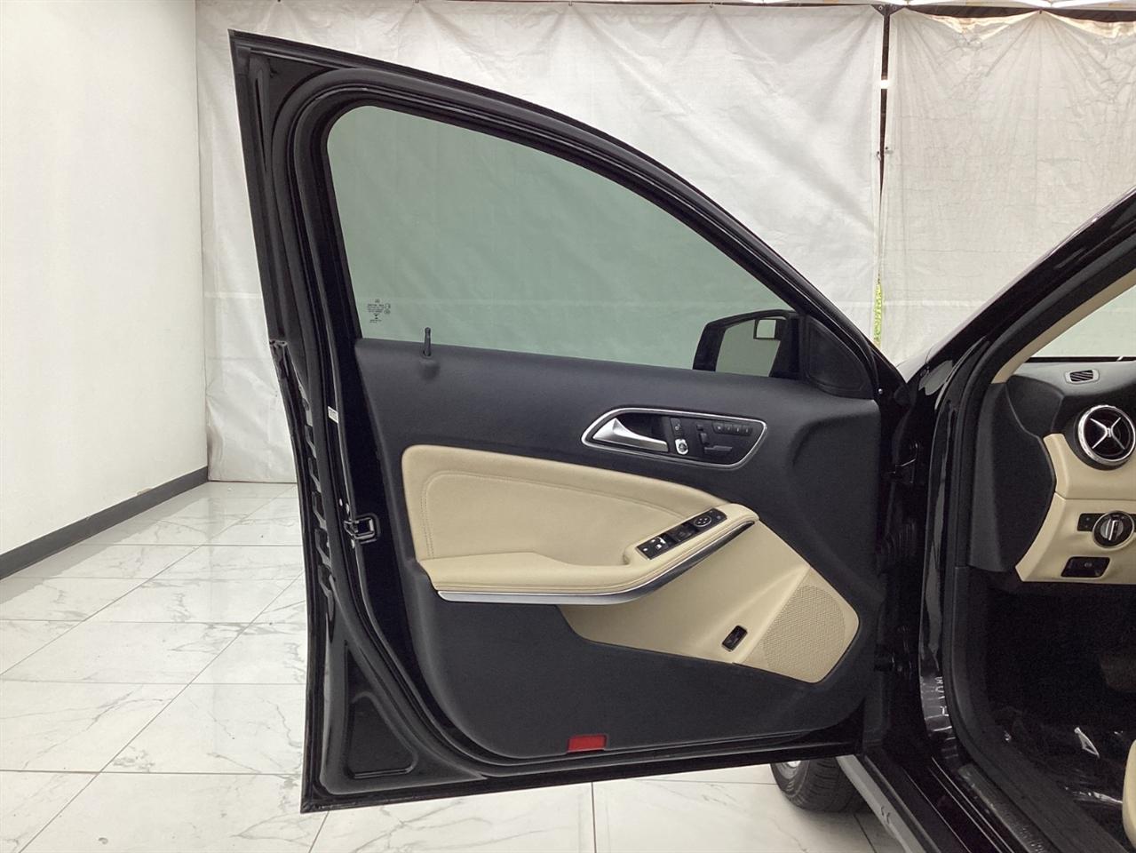 Mercedes-Benz GLA-Class 4MATIC 4dr GLA 250 2015