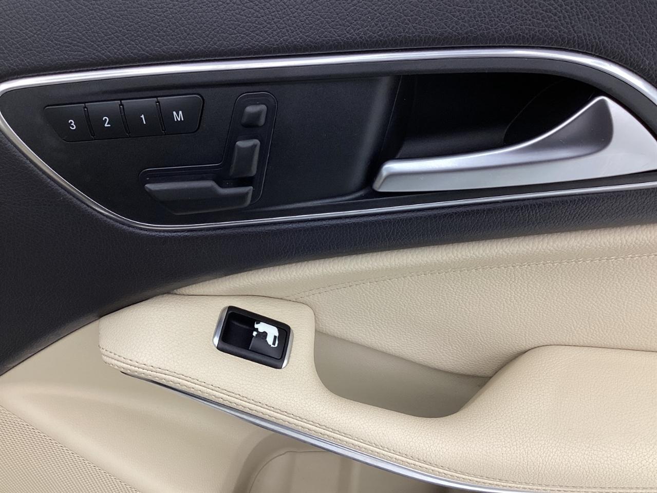 Mercedes-Benz GLA-Class 4MATIC 4dr GLA 250 2015