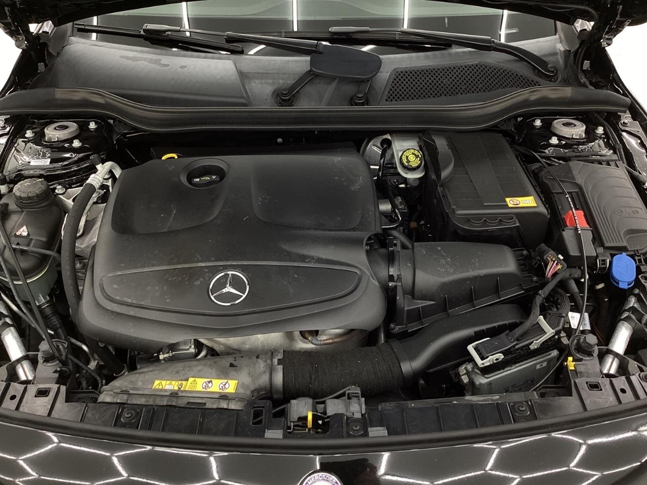Mercedes-Benz GLA-Class 4MATIC 4dr GLA 250 2015