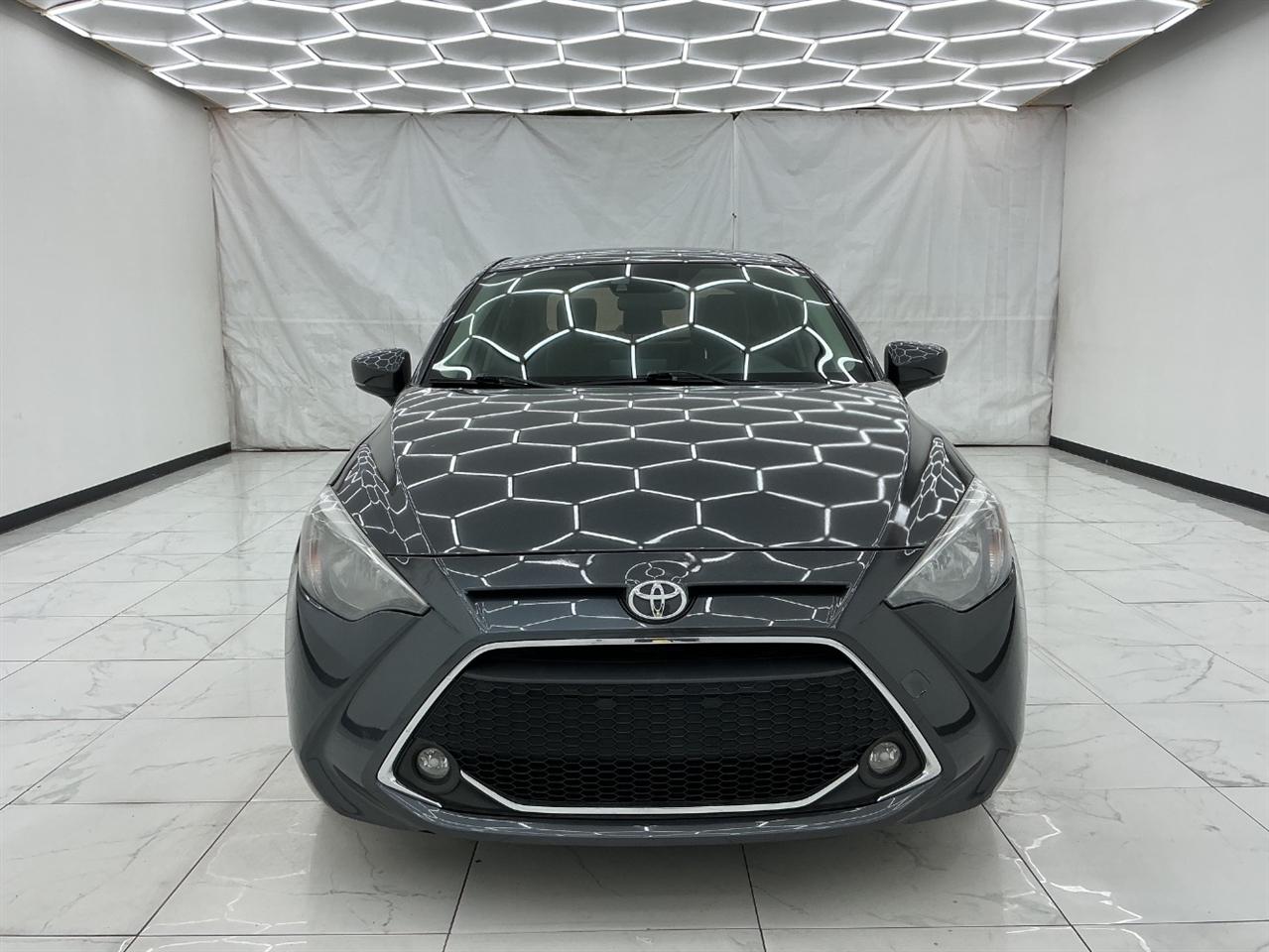 Toyota Yaris Sedan XLE Auto (Natl) 2019