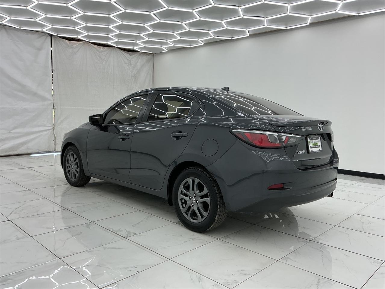 Toyota Yaris Sedan XLE Auto (Natl) 2019