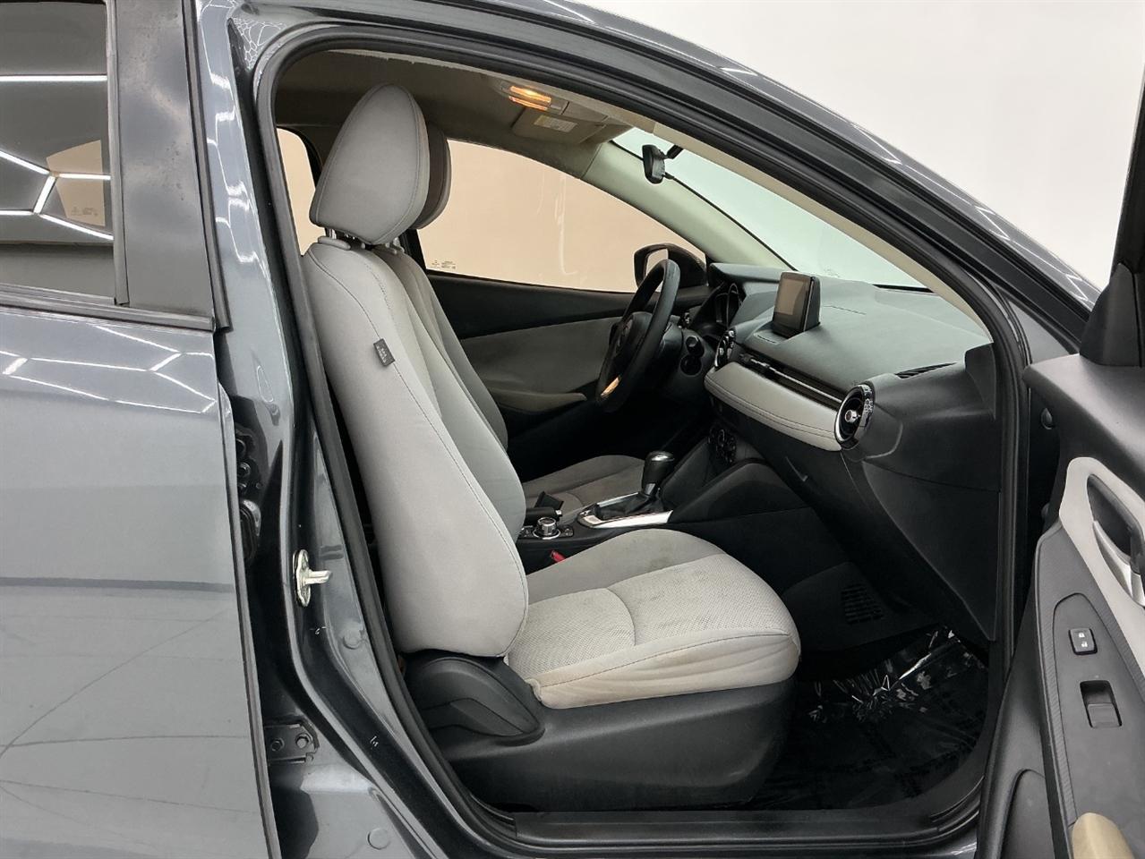 Toyota Yaris Sedan XLE Auto (Natl) 2019
