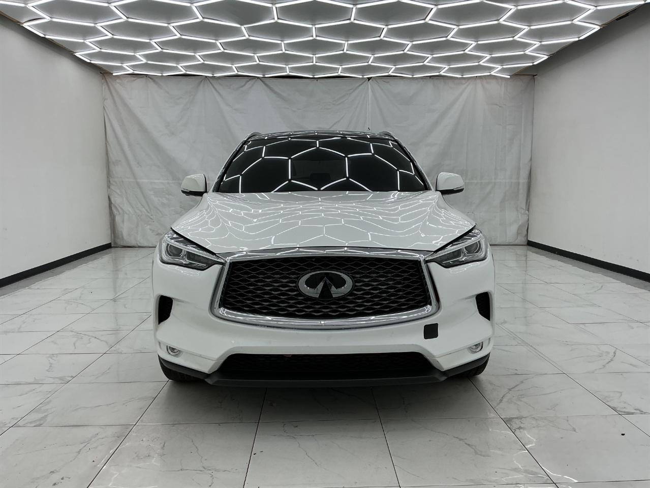 Infiniti QX50 LUXE FWD 2019