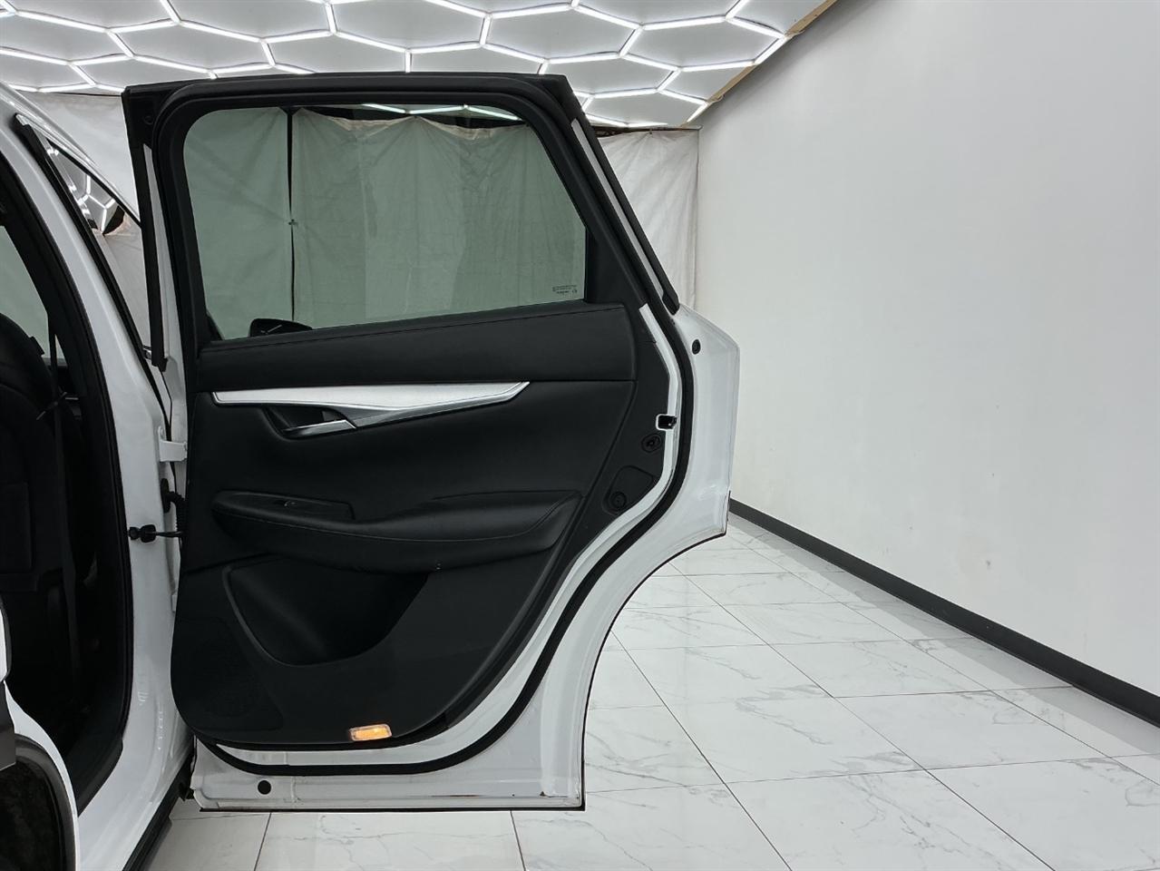 Infiniti QX50 LUXE FWD 2019
