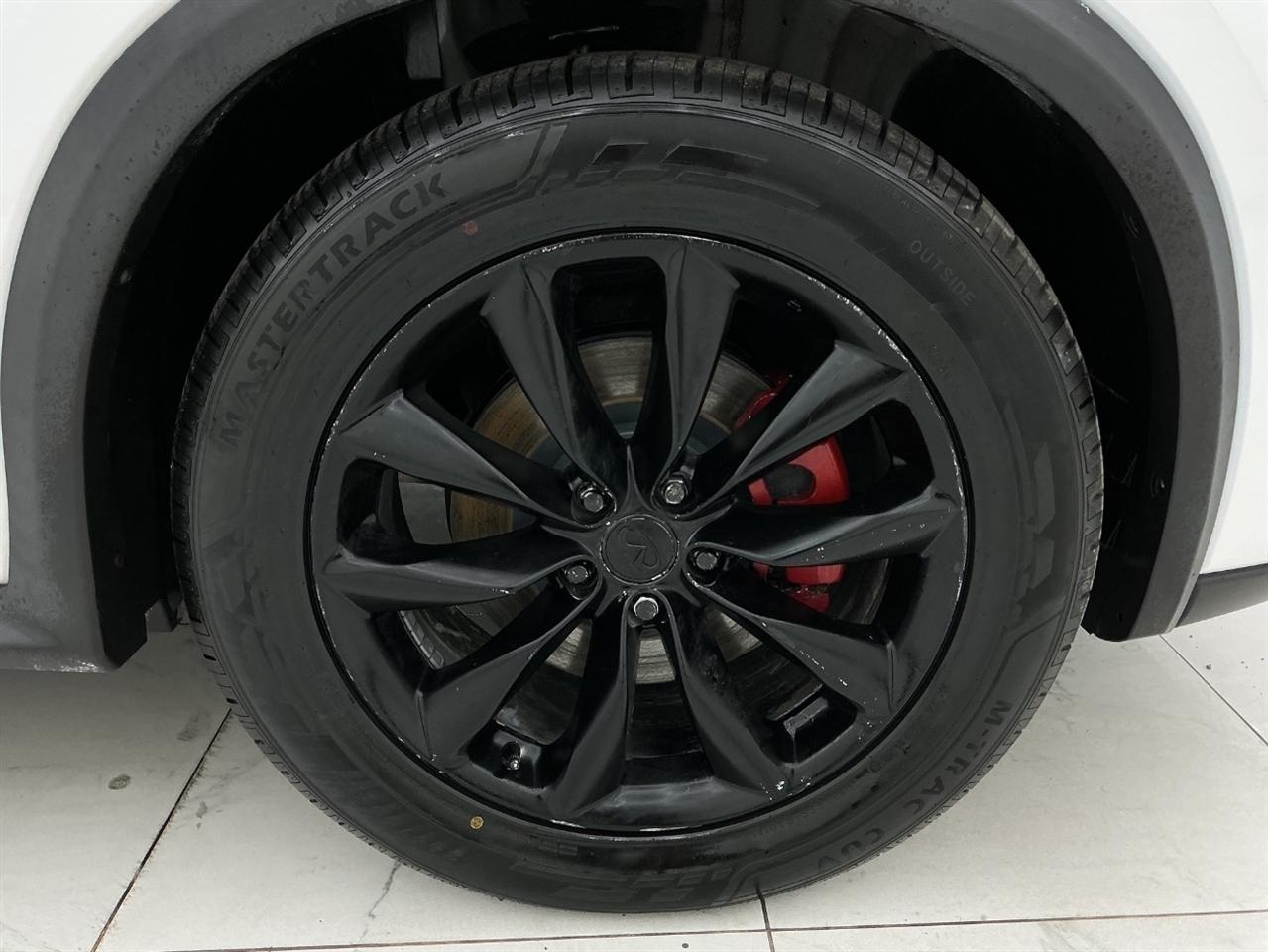 Infiniti QX50 LUXE FWD 2019