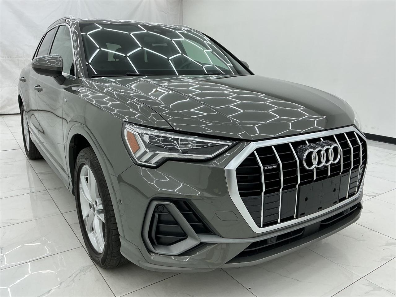 Audi Q3 S line Premium Plus 45 TFSI quattro 2021