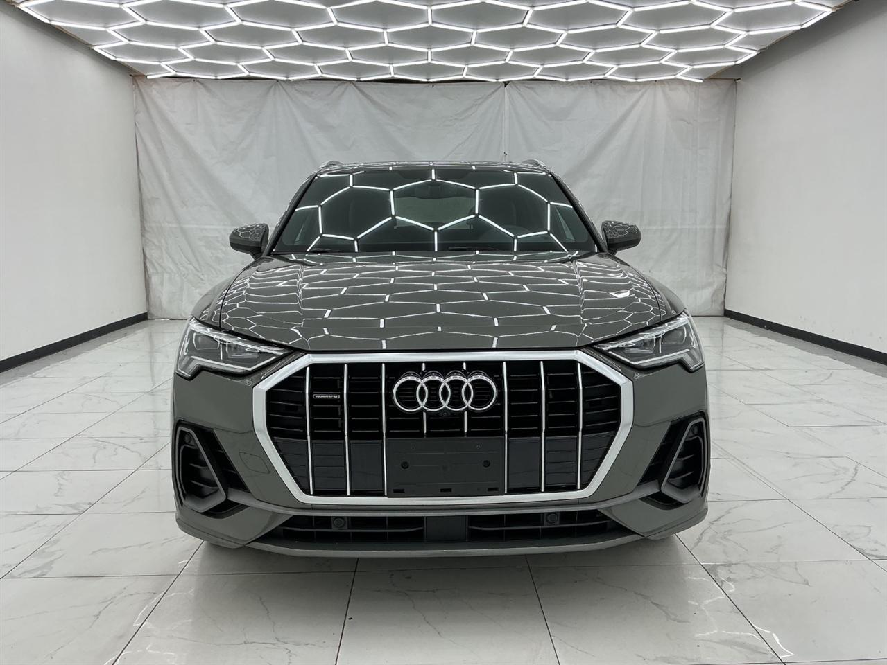 Audi Q3 S line Premium Plus 45 TFSI quattro 2021
