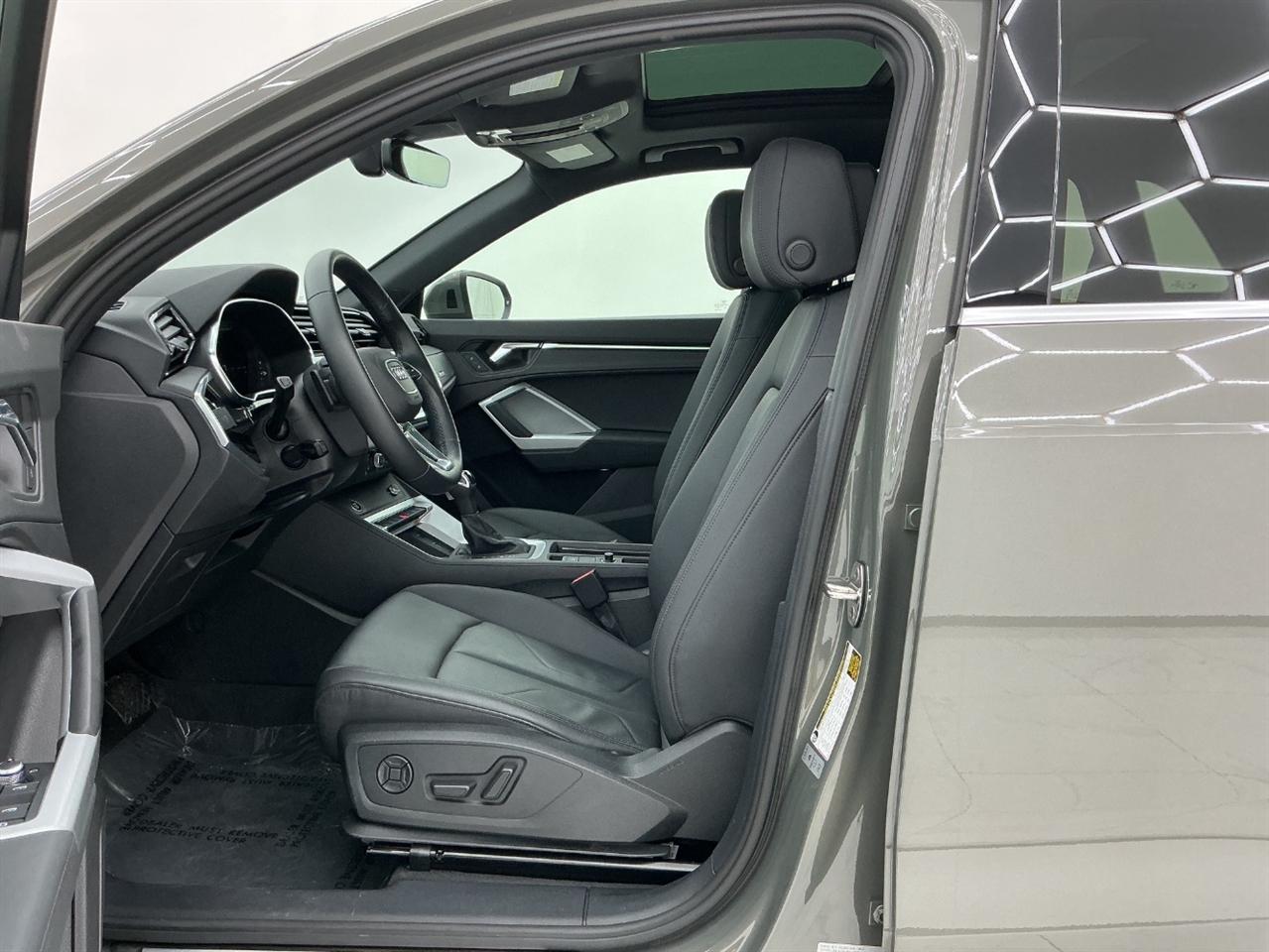 Audi Q3 S line Premium Plus 45 TFSI quattro 2021