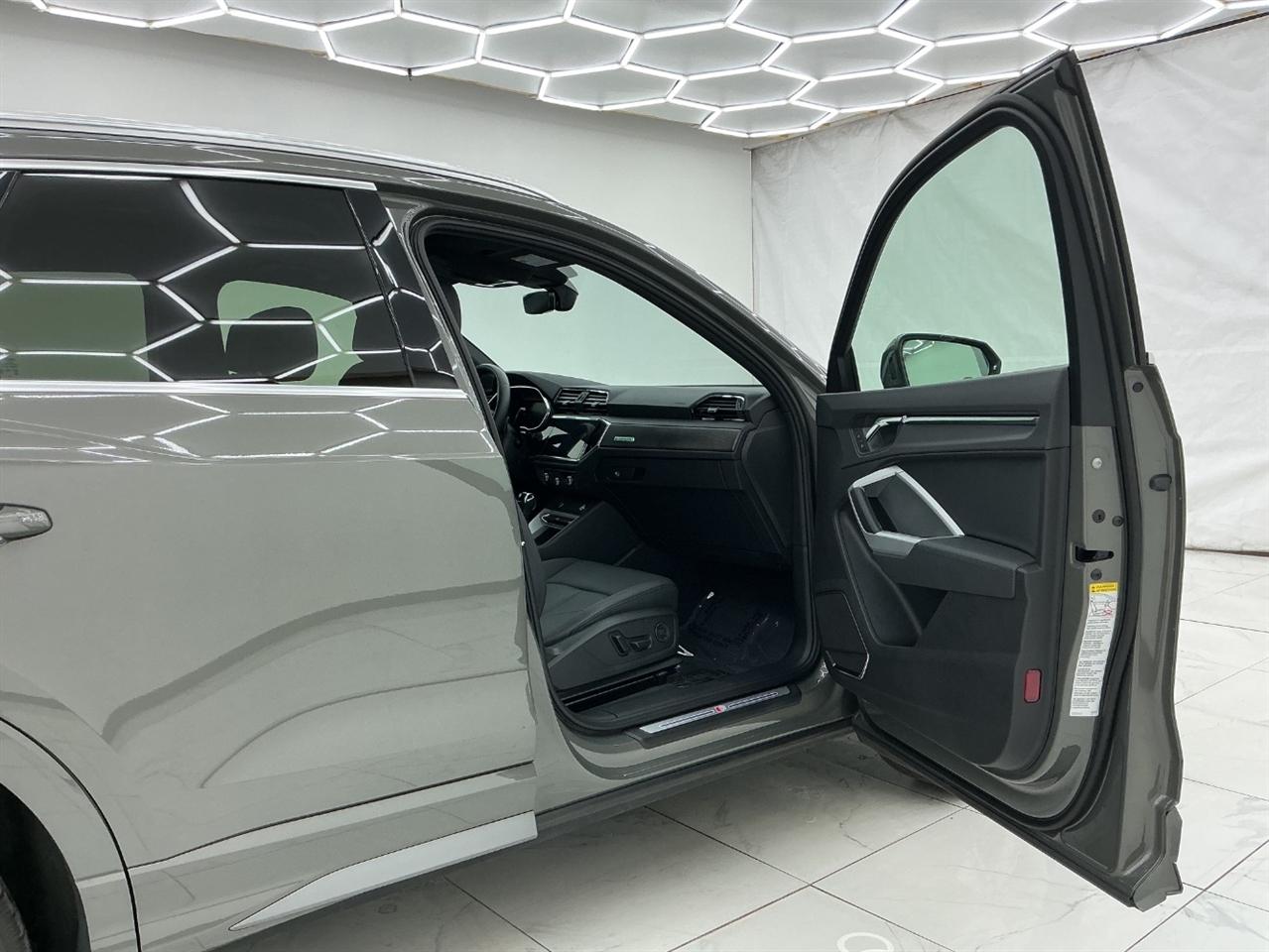 Audi Q3 S line Premium Plus 45 TFSI quattro 2021