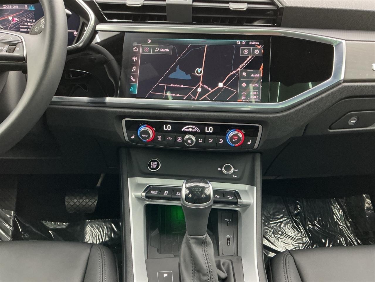 Audi Q3 S line Premium Plus 45 TFSI quattro 2021