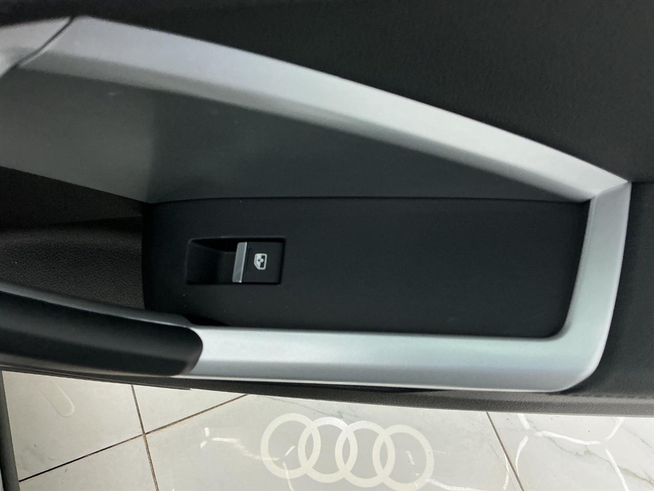 Audi Q3 S line Premium Plus 45 TFSI quattro 2021