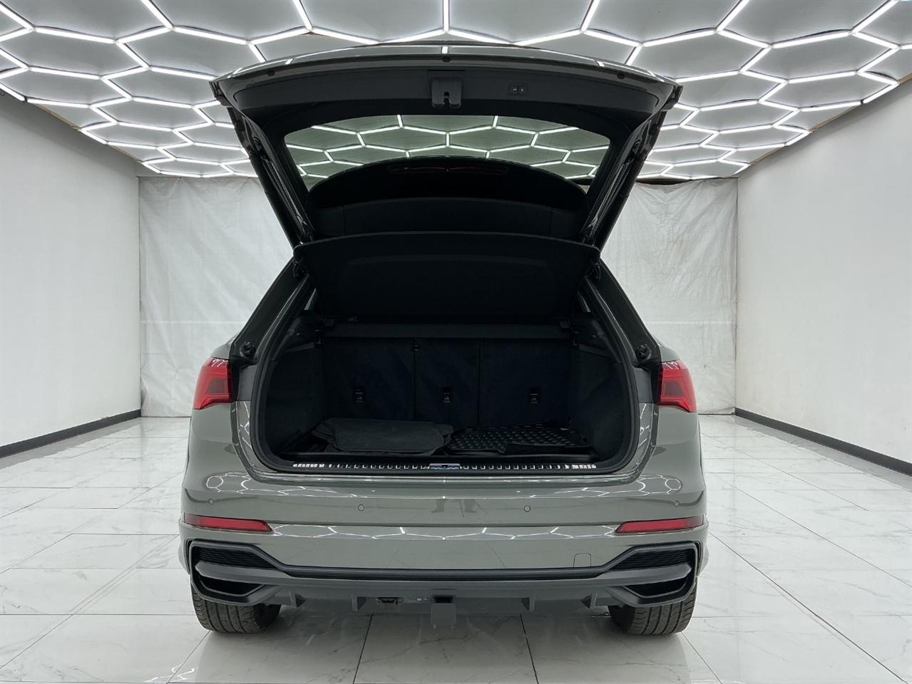 Audi Q3 S line Premium Plus 45 TFSI quattro 2021